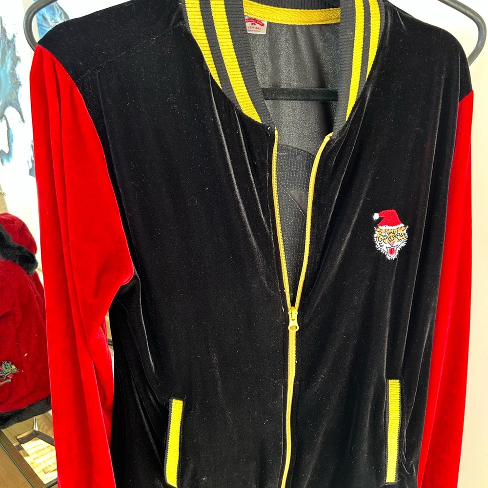 THE GRINCH Velvet Zip Jacket w/Sparkling Sequins. Small/ Medium